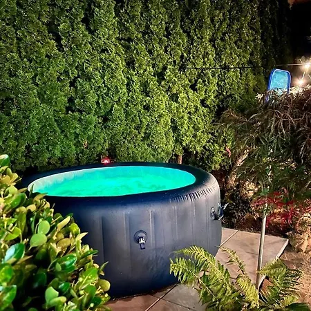 Vila útulný Malý Domček S Vírivkou *