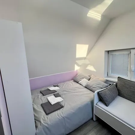 Utulny Maly Domcek S Virivkou * Kassa