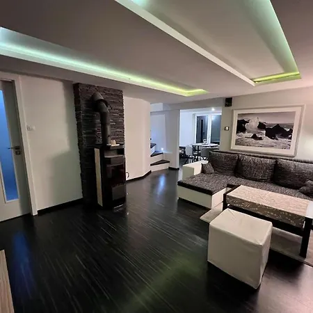 Utulny Maly Domcek S Virivkou * Kassa