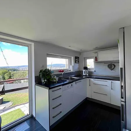 Utulny Maly Domcek S Virivkou * Kassa