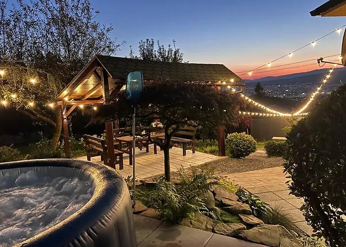 ヴィラ Utulny Maly Domcek S Virivkou