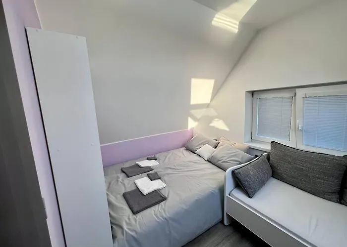 Utulny Maly Domcek S Virivkou * コシツェ