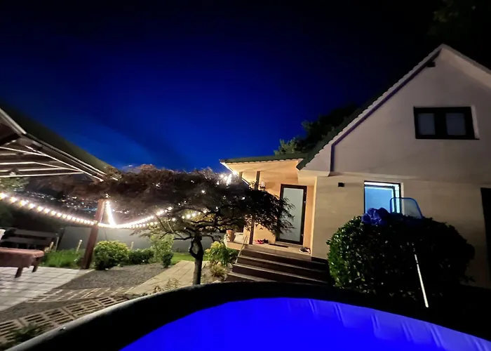 ヴィラ Utulny Maly Domcek S Virivkou