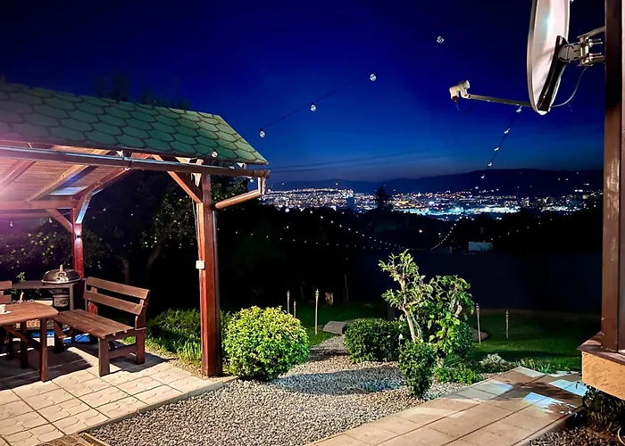 ヴィラ Utulny Maly Domcek S Virivkou *