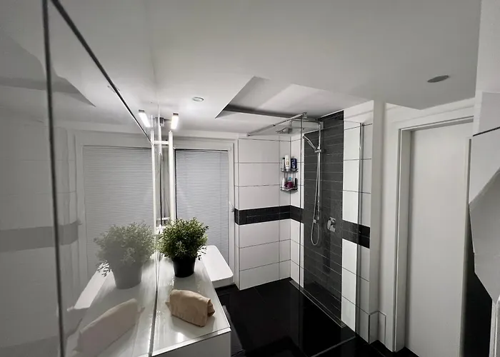 Utulny Maly Domcek S Virivkou ヴィラ