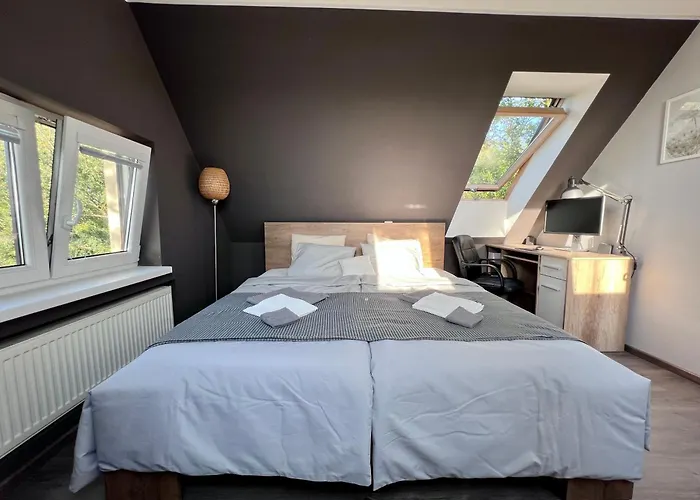 Utulny Maly Domcek S Virivkou