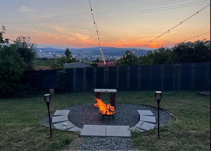 Utulny Maly Domcek S Virivkou ヴィラ *